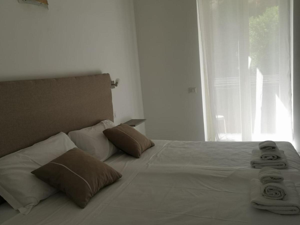 ויקו אקוונסה Vittoria Luxury Suite מראה חיצוני תמונה