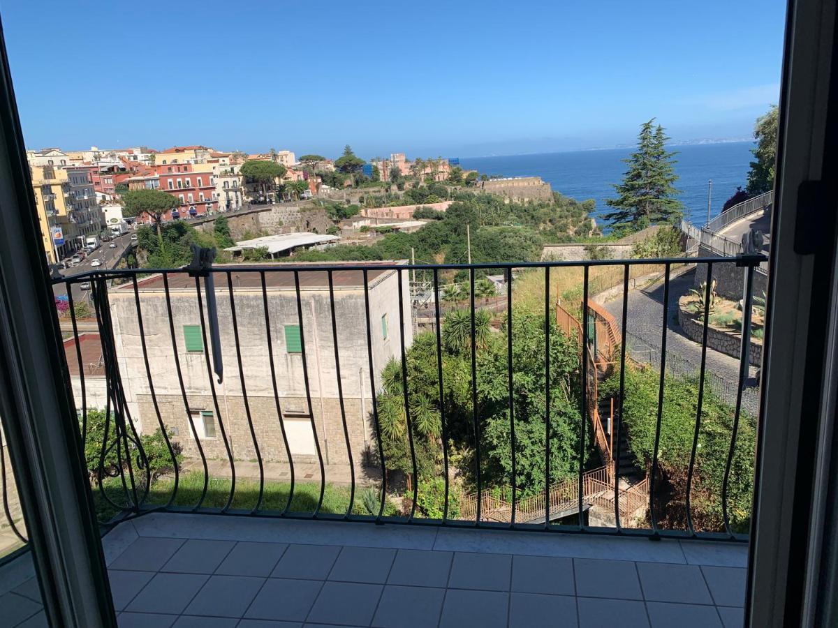 ויקו אקוונסה Vittoria Luxury Suite מראה חיצוני תמונה